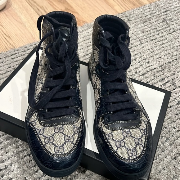 Gucci sneakers size 7.5 - Picture 3 of 10